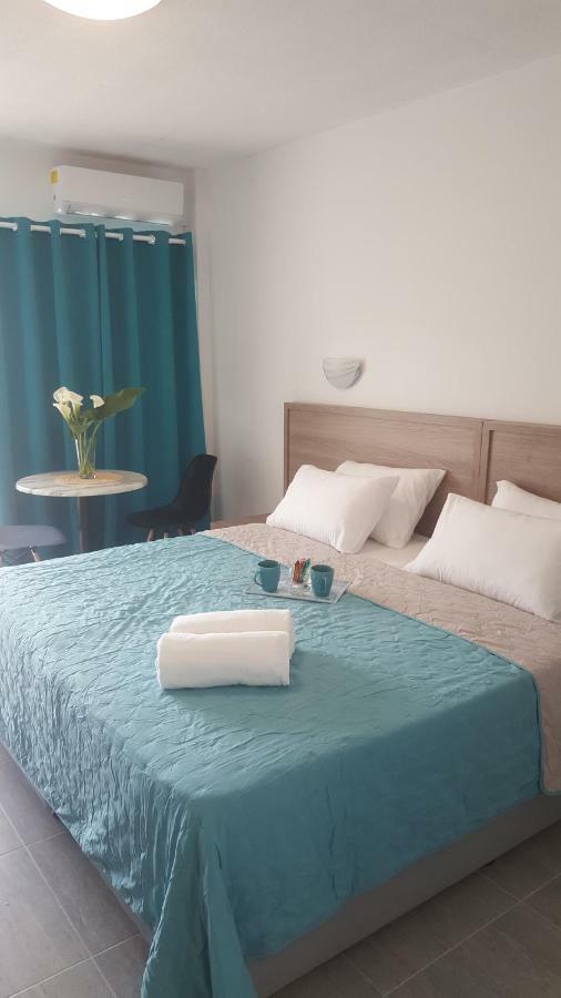 Manoli Apartments Ayía Nápa Extérieur photo