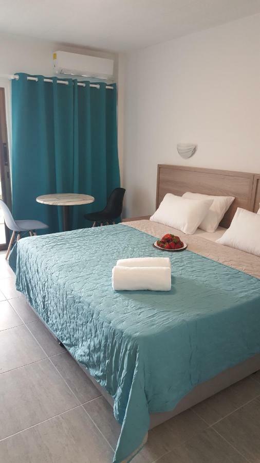 Manoli Apartments Ayía Nápa Extérieur photo