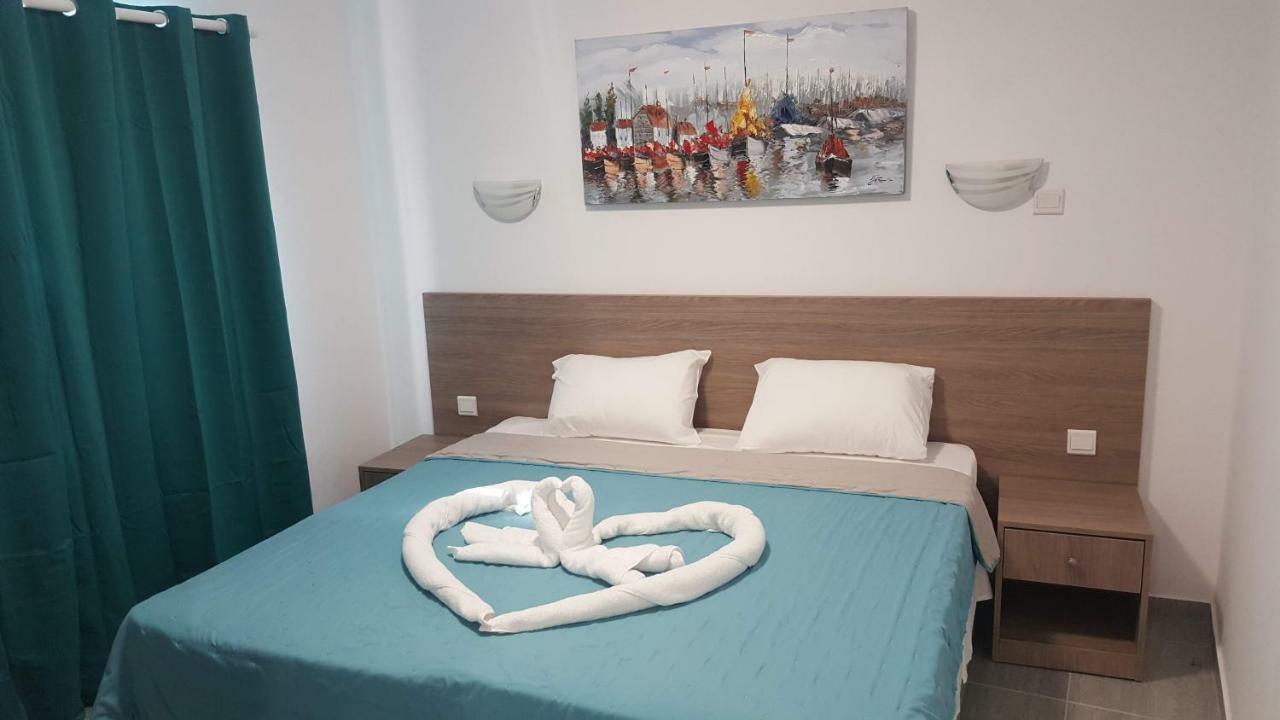 Manoli Apartments Ayía Nápa Extérieur photo
