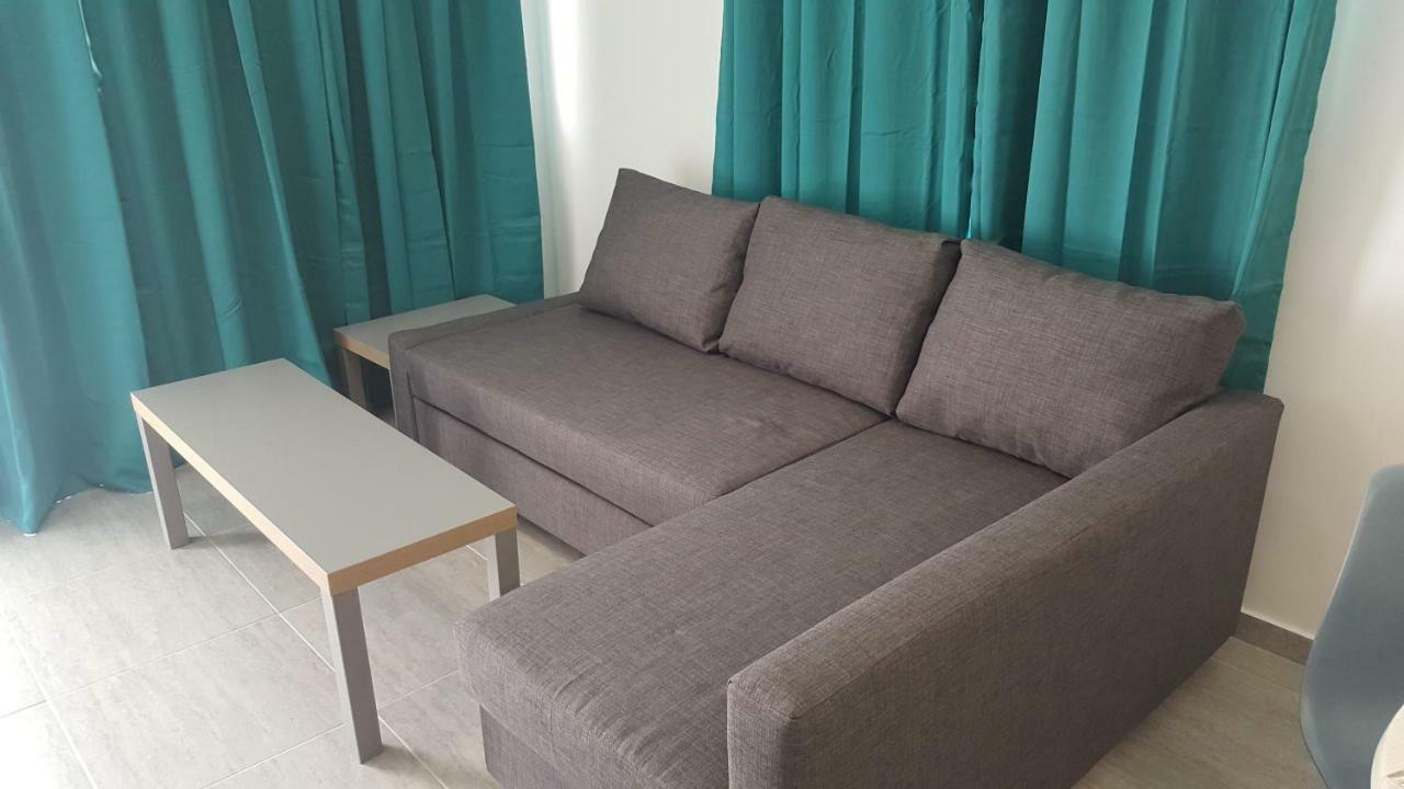 Manoli Apartments Ayía Nápa Extérieur photo
